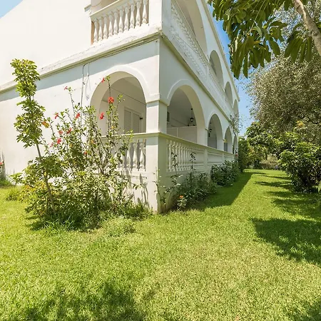 Lägenhetshotell Ruassi Amoudi